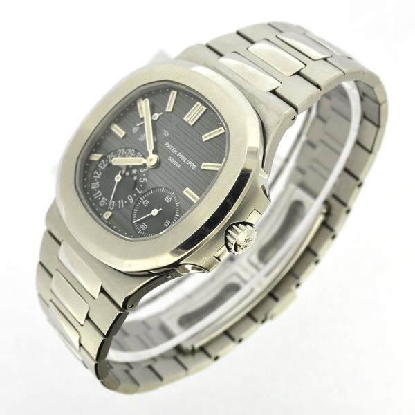 nautilus moon phase