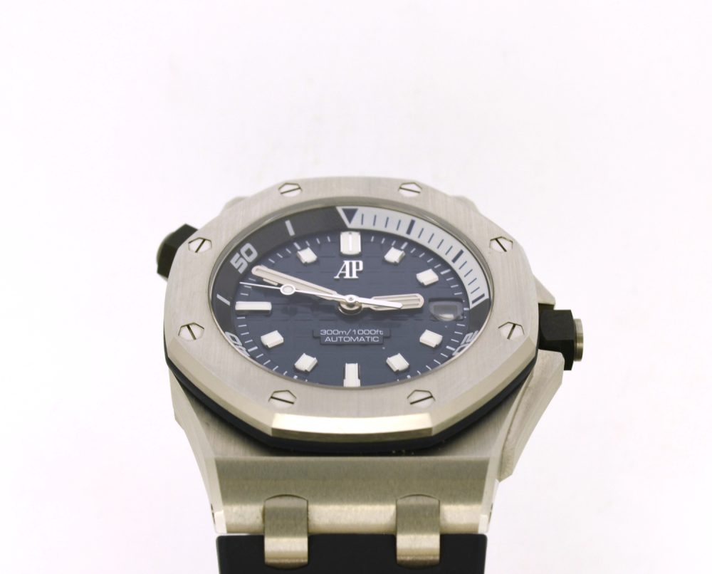 Audemars Piguet Royal Oak Offshore Diver 15720ST.OO.A027CA.01 - Image 2