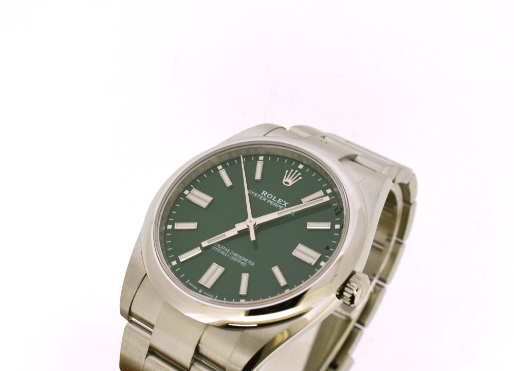 Rolex Oyster Perpetual 41mm green 124300 - Image 3