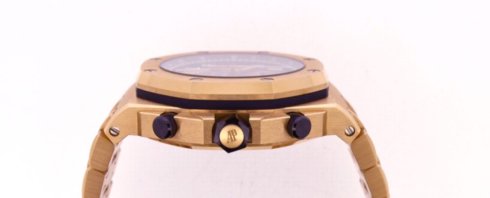Audemars Piguet Royal Oak Offshore 42mm The Brick 26470OR.OO.1000OR.03 - Image 3