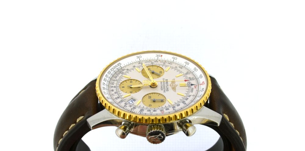 Breitling Navitimer D23322 - Image 3