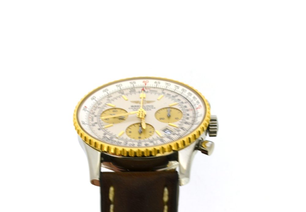 Breitling Navitimer D23322 - Image 4