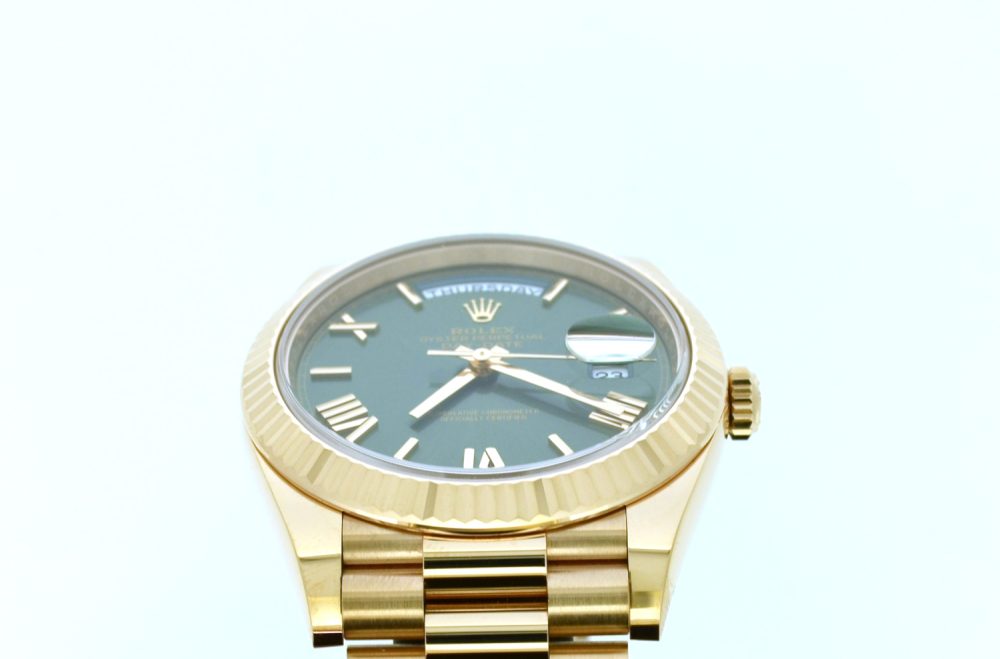 Rolex Day-Date 40 green dial 228235 - Image 3