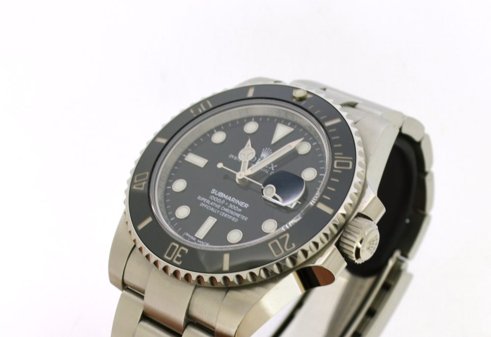 Rolex Submariner steel date 116610LN - Image 2