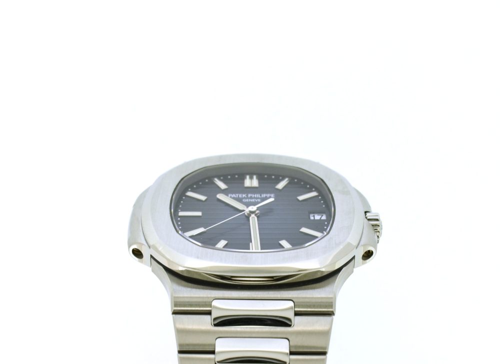 Patek Philippe Nautilus 5711-1A-010 - Image 3