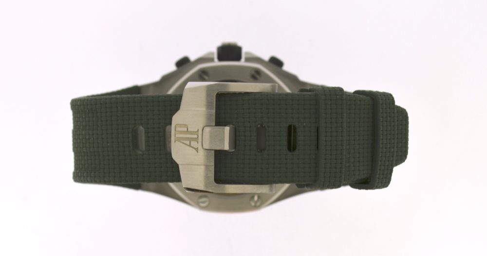 Audemars Piguet Royal Oak Offshore 42mm green 26238TI.OO.A056CA.01 - Image 2