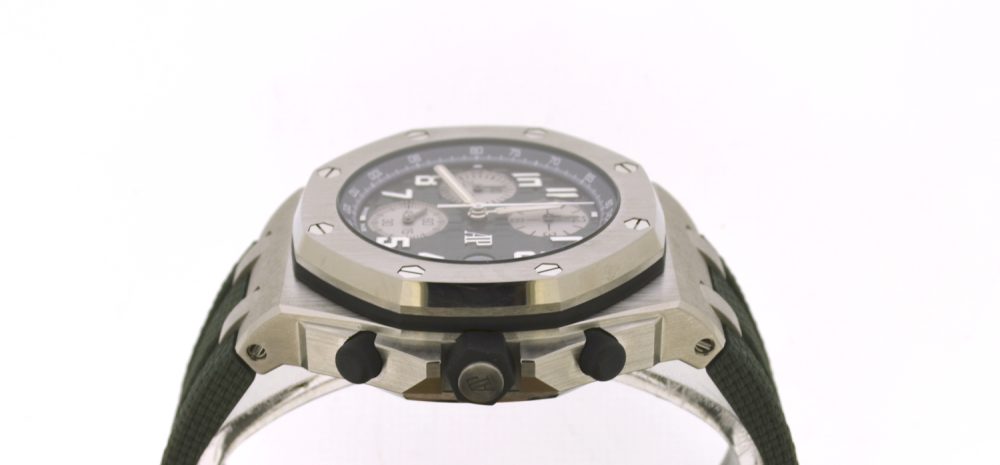 Audemars Piguet Royal Oak Offshore 42mm green 26238TI.OO.A056CA.01 - Image 5