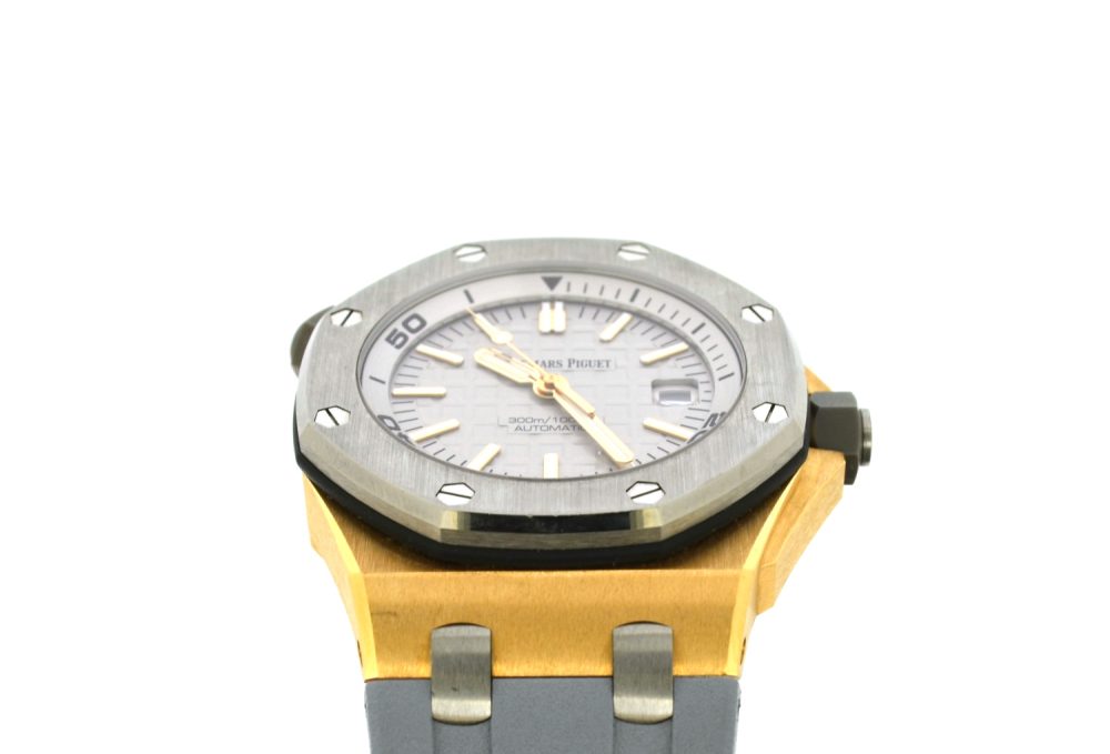 Audemars Piguet Royal Oak Offshore diver Boutique edition 15711OI.OO.A006CA.01 - Image 2