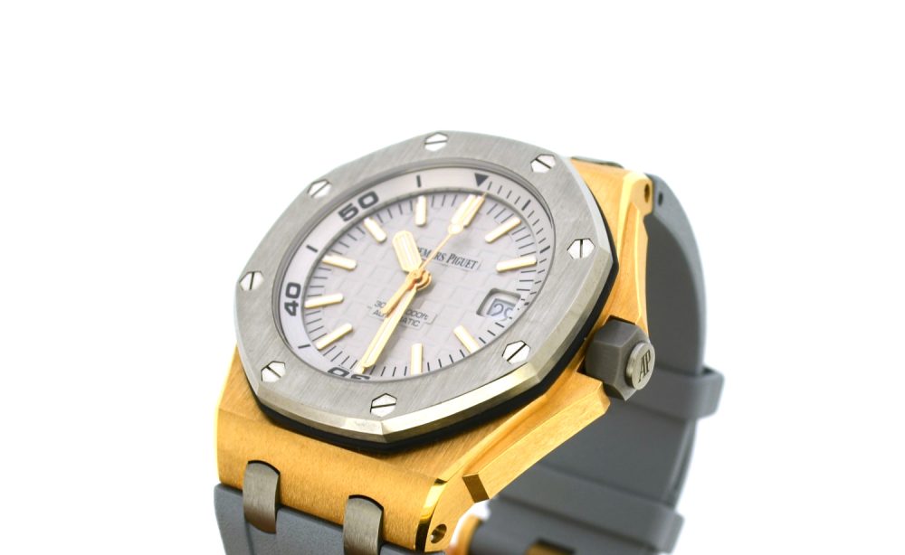 Audemars Piguet Royal Oak Offshore diver Boutique edition 15711OI.OO.A006CA.01 - Image 4