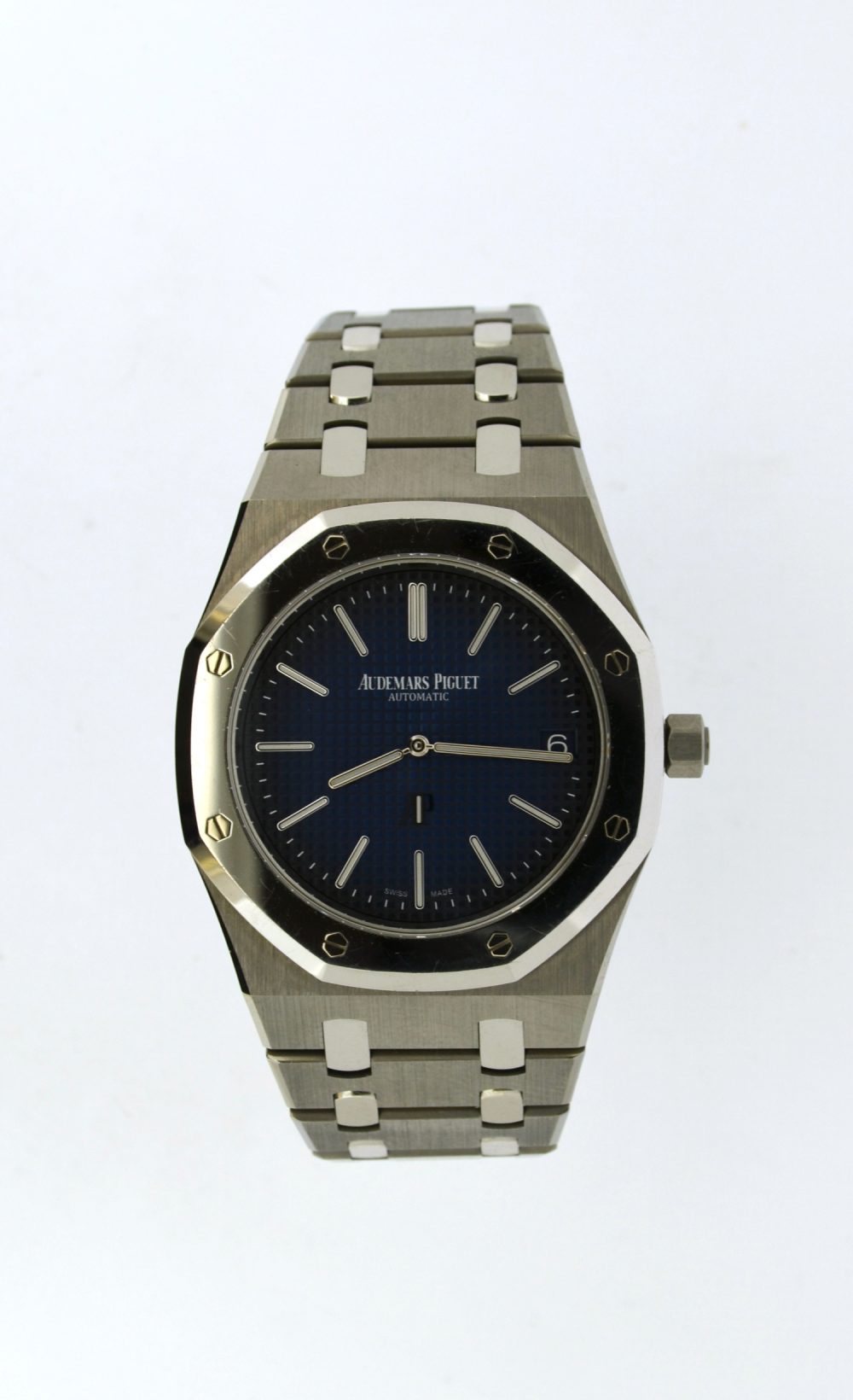 Audemars Piguet Royal Oak Jumbo extra thin 39mm limited edition 15202IP.OO.1240IP.01