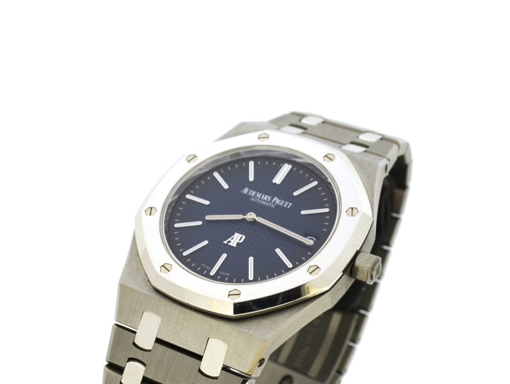 Audemars Piguet Royal Oak Jumbo extra thin 39mm limited edition 15202IP.OO.1240IP.01 - Image 2