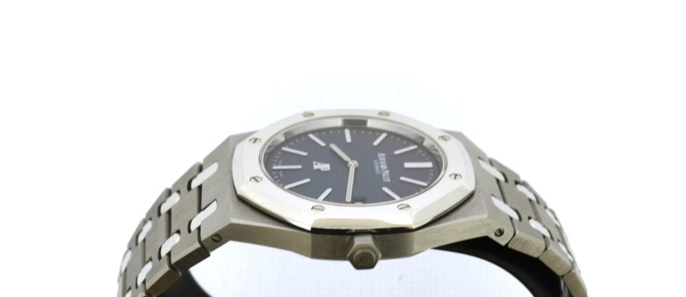 Audemars Piguet Royal Oak Jumbo extra thin 39mm limited edition 15202IP.OO.1240IP.01 - Image 4