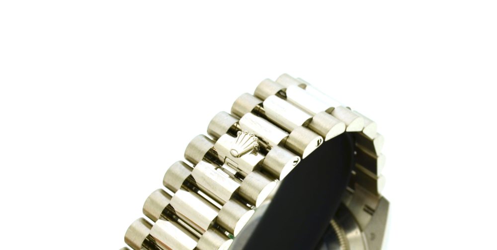 Rolex Day-Date 40 baguettes dial 228239 - Image 5