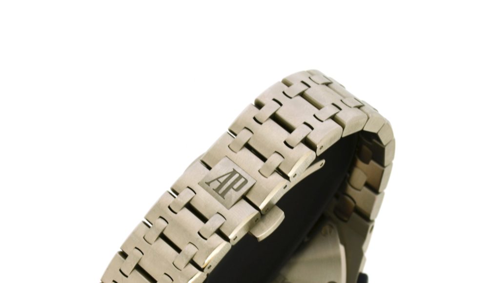 Audemars Piguet Royal Oak Offshore 42 the beast 26238ST.OO.2000ST.01 - Image 5