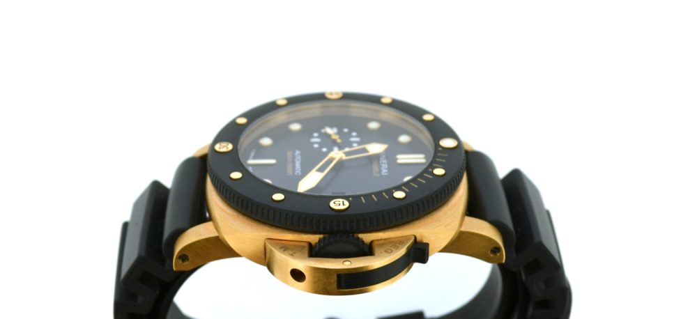 Panerai Luminor Submersible Oro Carbo PAM01070 - Image 4