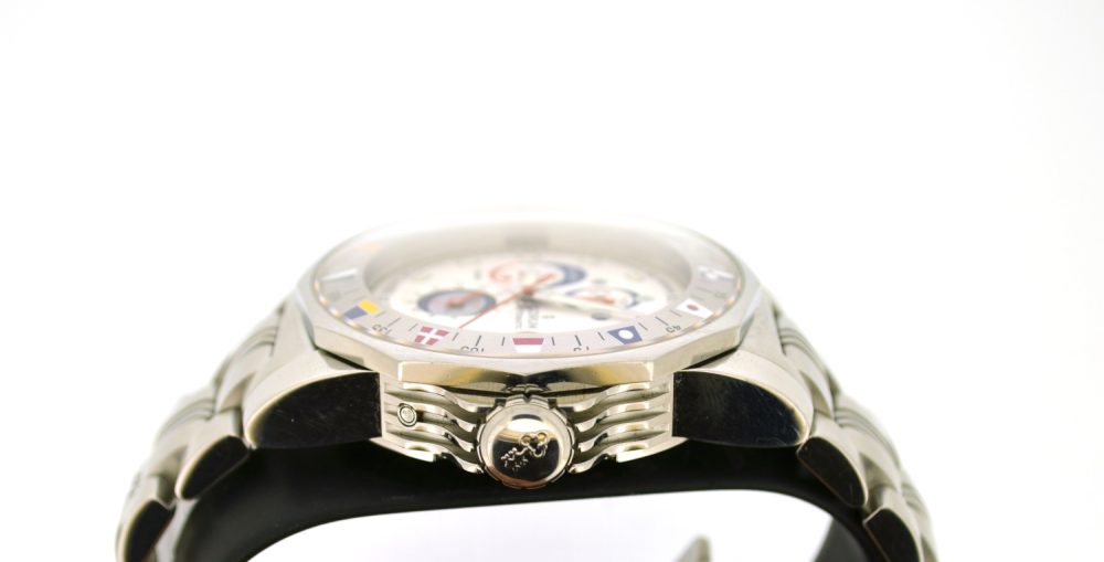 Corum Admiral's cup Tides 977.630.20-V785 - Image 4