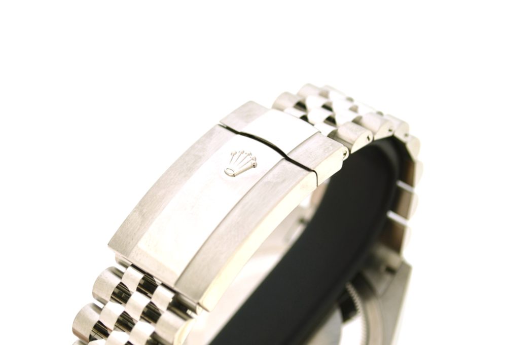 Rolex Skydweller jubile 326934 black dial - Image 5